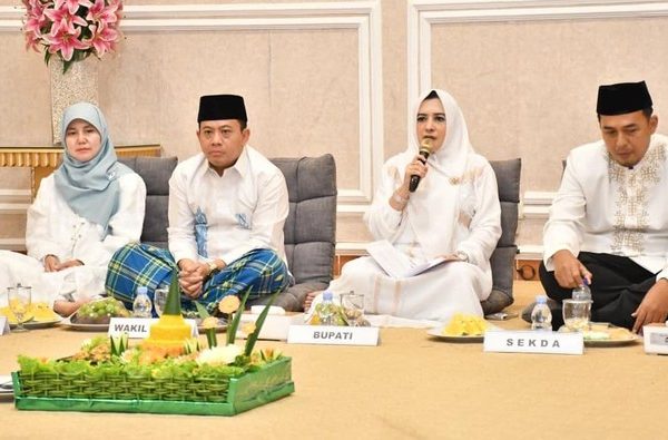 Bupati Fadia Launching Rangkaian Peringatan HUT RI dan Hari Jadi Pekalongan Bupati Fadia Launching Rangkaian Peringatan HUT RI dan Hari Jadi Pekalongan